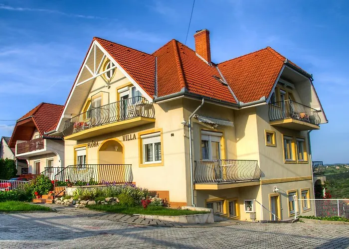 Flora Villa