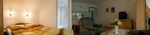 Flora Apartment *